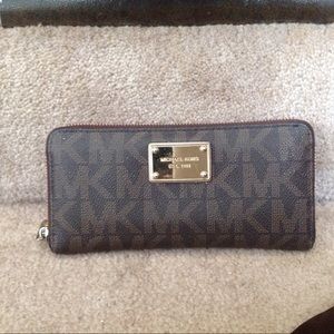 Michael Kors signature full size wallet